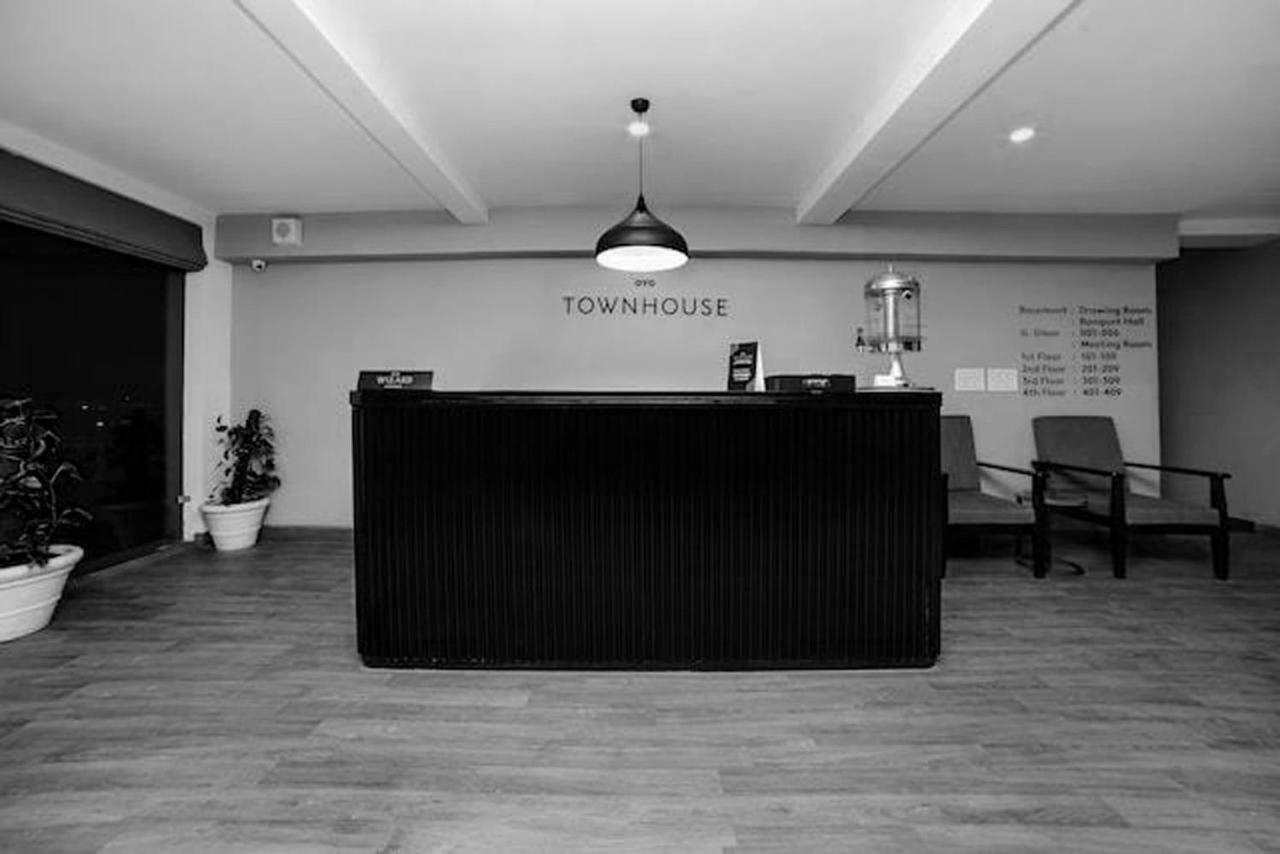 Townhouse Sohna Road 2 Ξενοδοχείο Γκουργκάον Εξωτερικό φωτογραφία